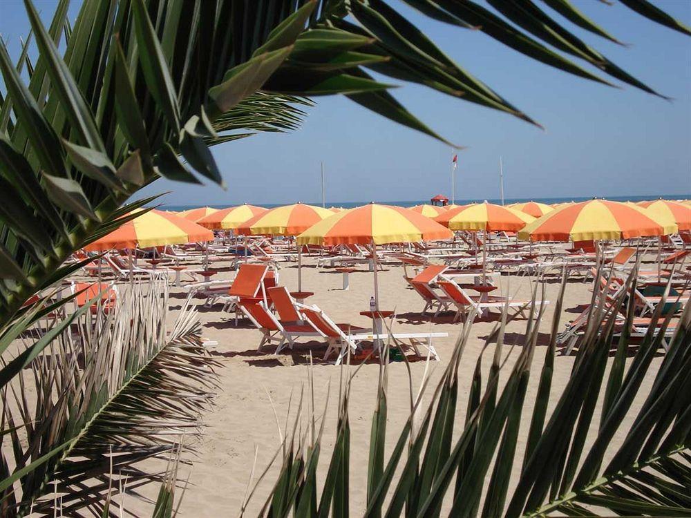 Hotel Camelia Rimini Esterno foto