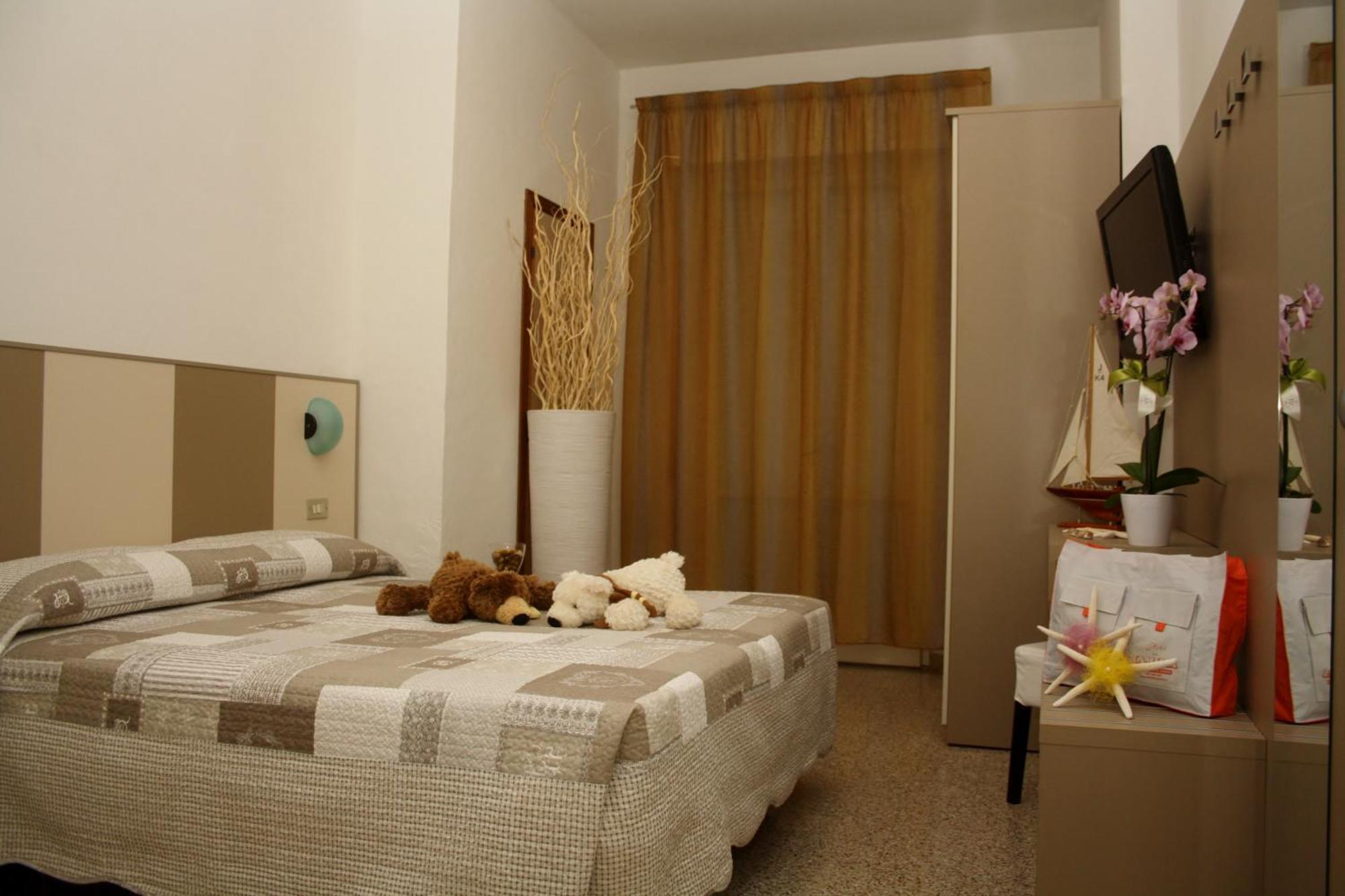 Hotel Camelia Rimini Esterno foto